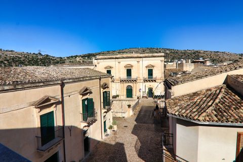 Tríplex em Scicli, Ragusa, Scicli - € 380.000 | Ref: V002981 - foto 38